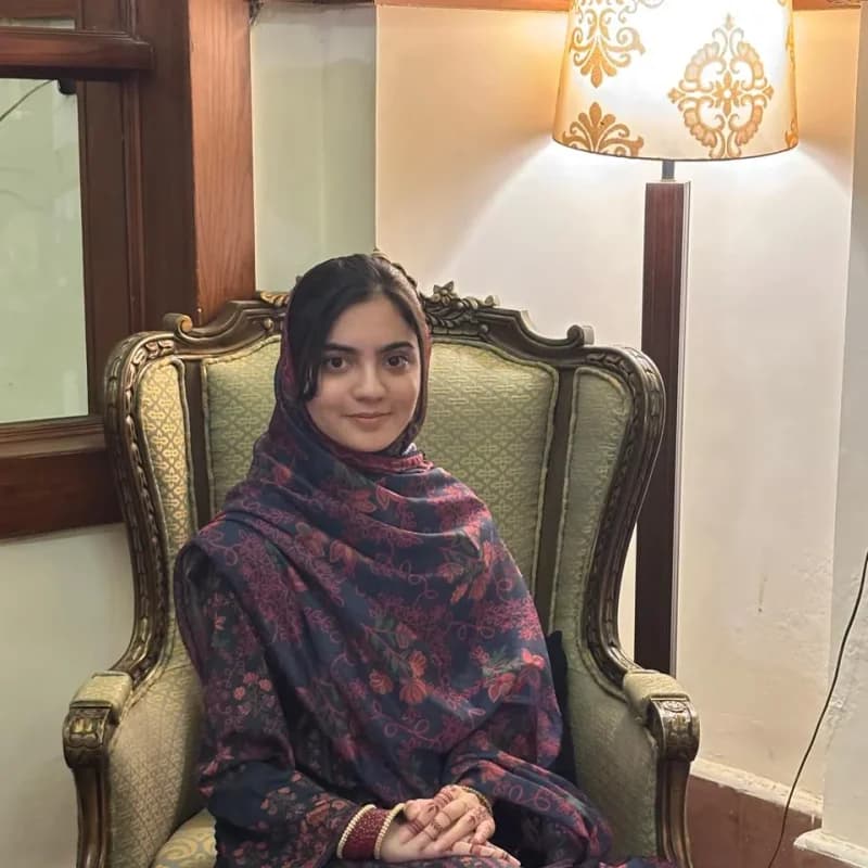 Momina zafar