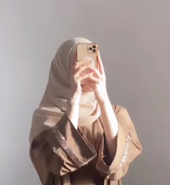 Khadira Najam 